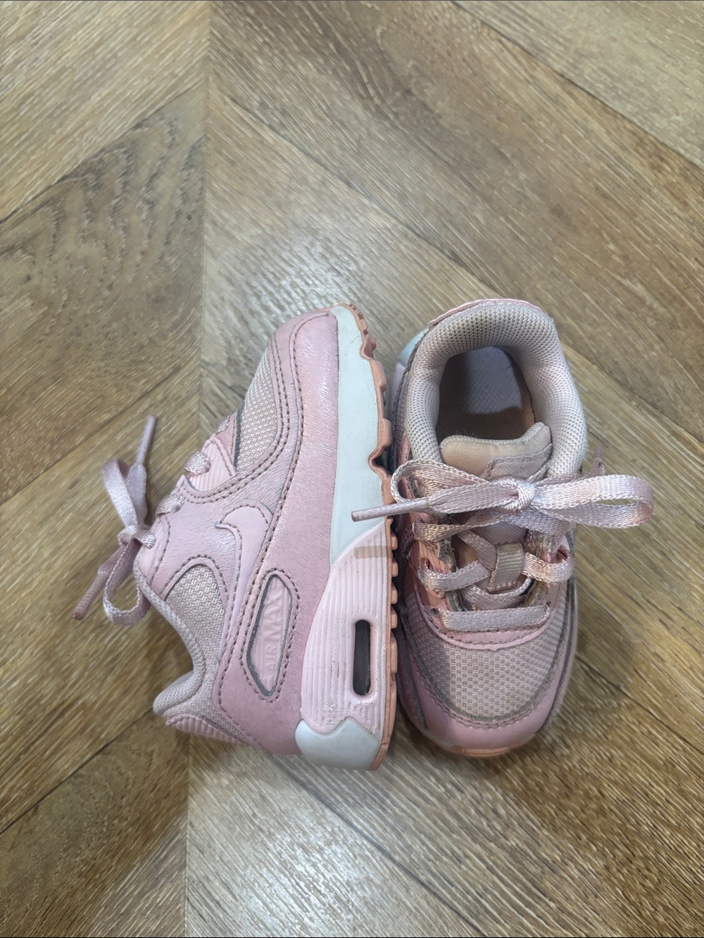 Nike Toddler Pink and White Sneakers Size 5C
